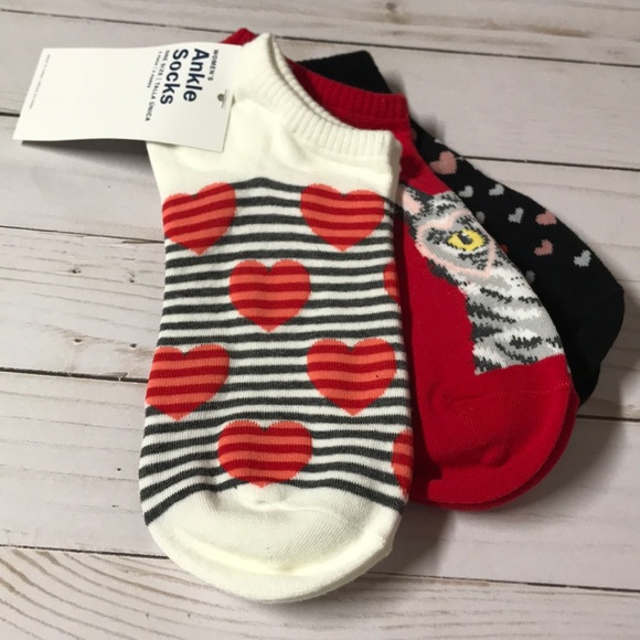 Accessories - Heart Socks 3-pack ankle socks red, white & black